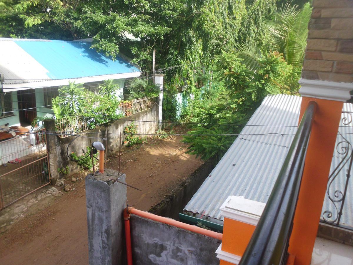 Lan Bless Pension House Coron Luaran gambar